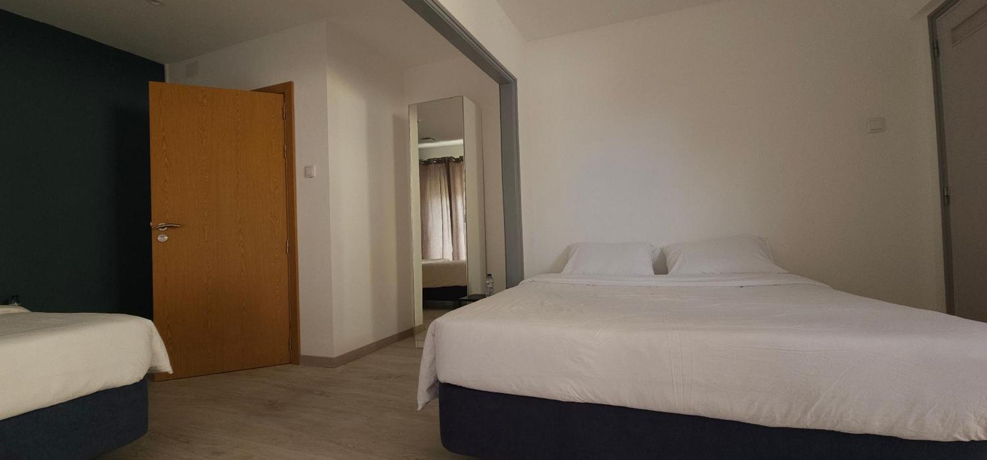 Marinha Garden Inn - Al Marinha Grande Buitenkant foto
